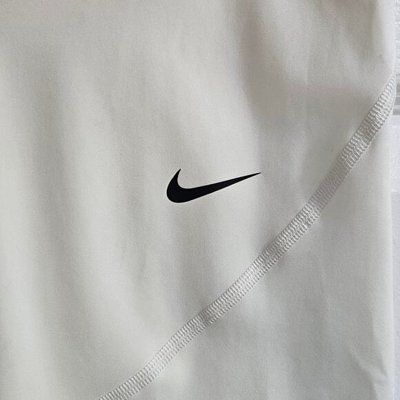 Nike Pro Cream Leggings with Black Accents - Picture 3 of 7